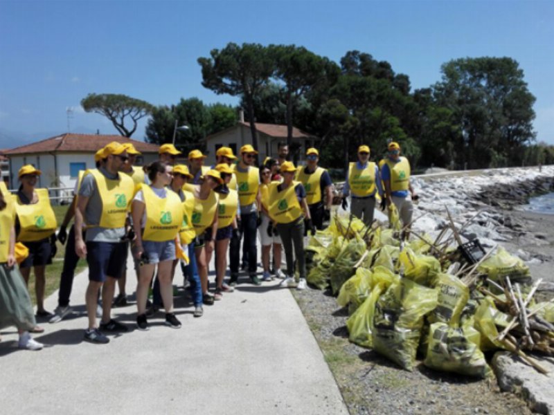 Mareblu al fianco di Legambiente