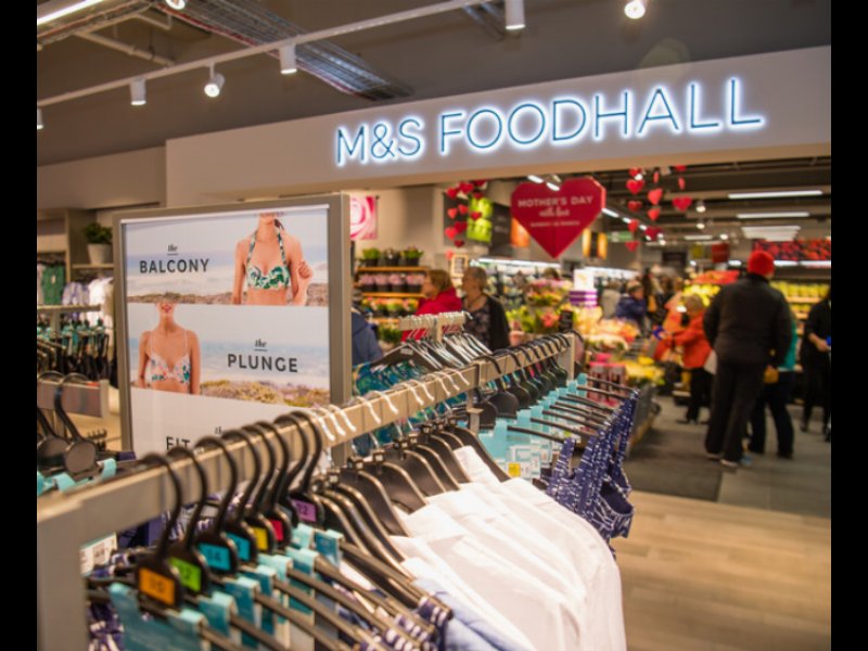 Marks & Spencer conferma la svolta alimentare