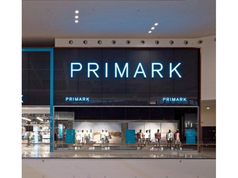 Primark fa poker in Italia