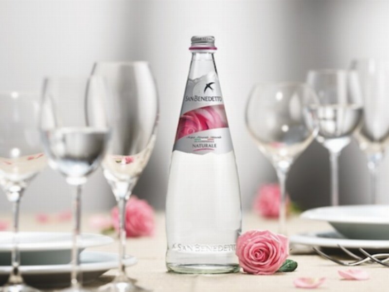 San Benedetto presenta le linee Prestige Rose Edition e Millennium Water