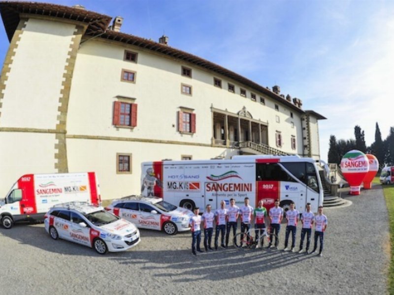 Sangemini: presentato il nuovo team Sangemini-MG.Kvis-Olmo