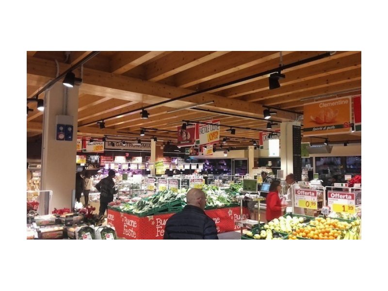 SimplyCity inaugura un nuovo supermercato a Milano