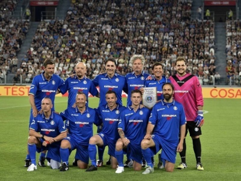 Esselunga scende in campo con la Nazionale Italiana Cantanti