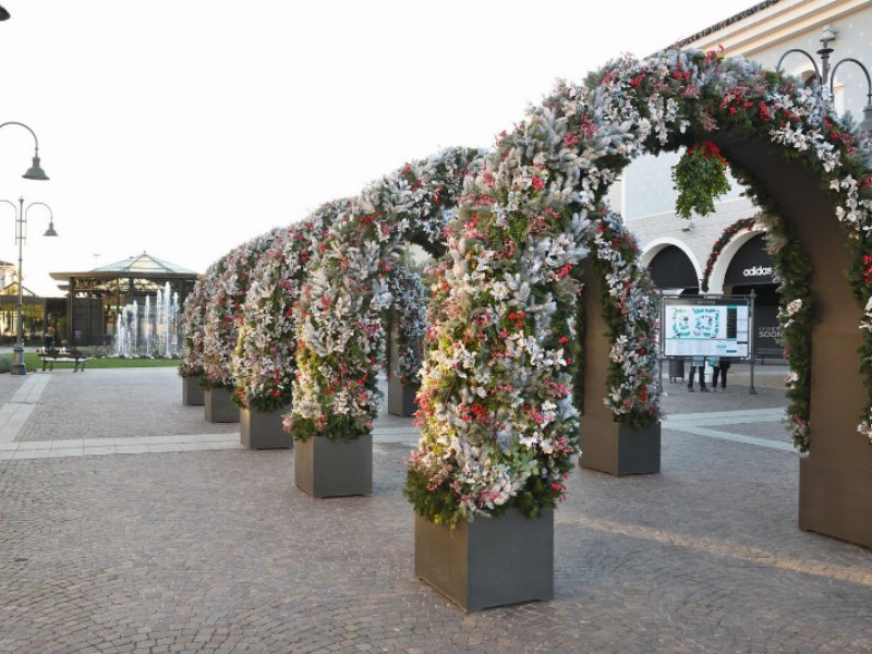 land-of-fashion-a-mantova-village-sbarcano-aromatica-e-antica-focacceria