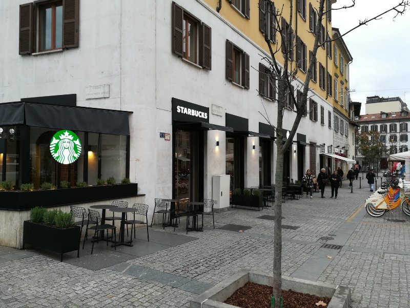 starbucks-programma-25-punti-di-vendita-a-milano