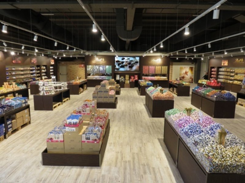 Lindt Factory Outlet di Cassano Magnago si rinnova