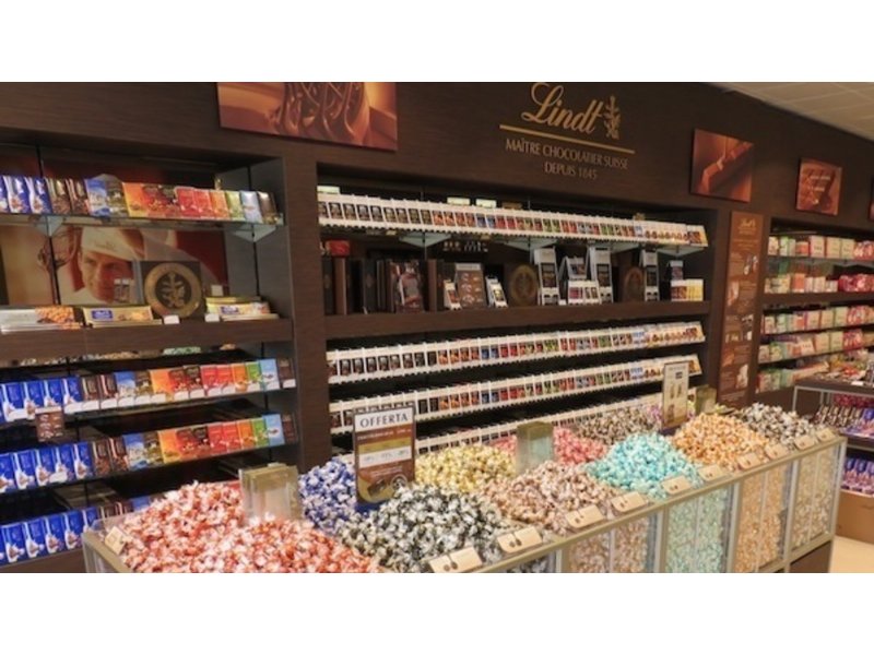 Lindt Italia inaugura a Bologna il suo 46° Lindt Shop