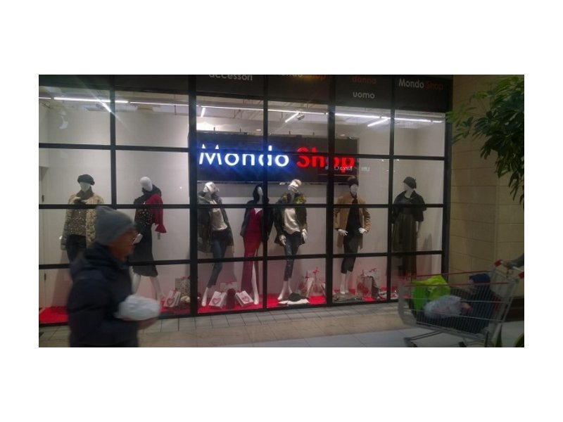 Mondo Shop debutta nel cc Auchan di Modugno (BA)