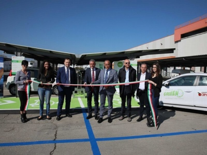 Apofruit inaugura due stazioni di ricarica per veicoli elettrici