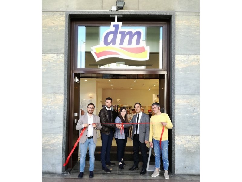 dm drogerie markt inaugura a Milano