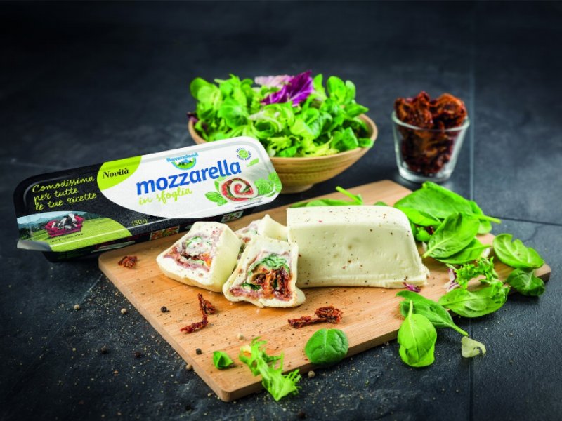 mozzarella-in-sfoglia-di-bayernland-un-formato-unico-per-un-prodotto-versatile-e-genuino