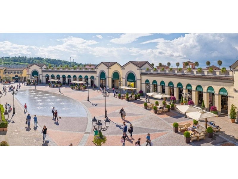 serravalle-outlet-investe-40-milioni-per-i-suoi-ventanni