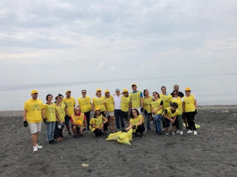 Gruppo VéGé, al via il progetto “Ripuliamo le spiagge”