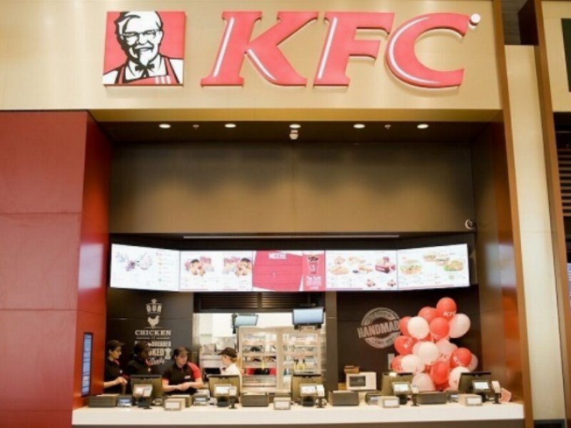 KFC apre a Bologna