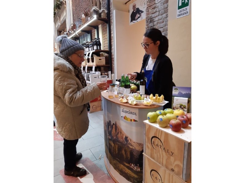 La mela Marlene protagonista nei negozi Eataly