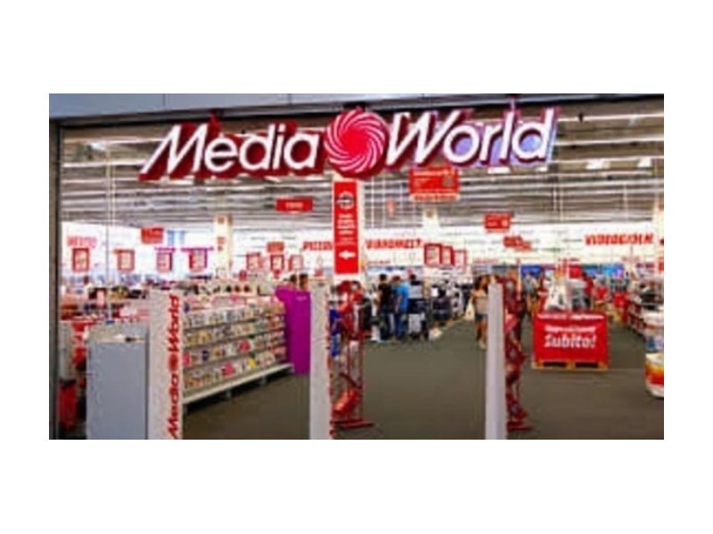 MediaWorld lancia la promozione “Facciamo neri i prezzi”