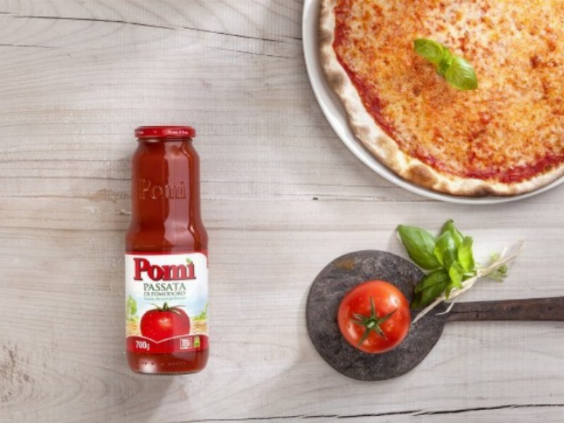 Dal pomodoro 100% italiano nasce la Passata Pomì