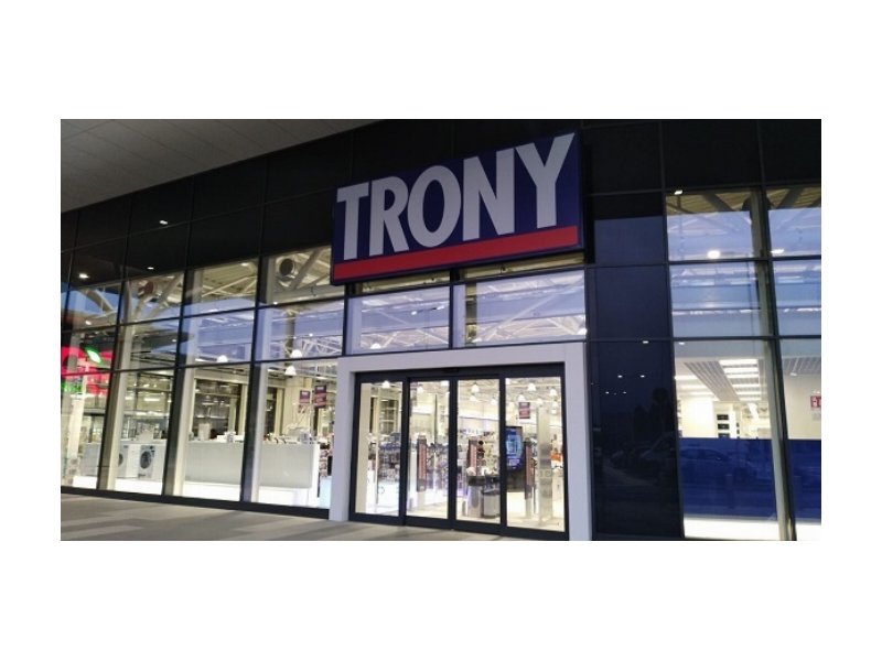 Trony inaugura un pdv a Omegna (VB)