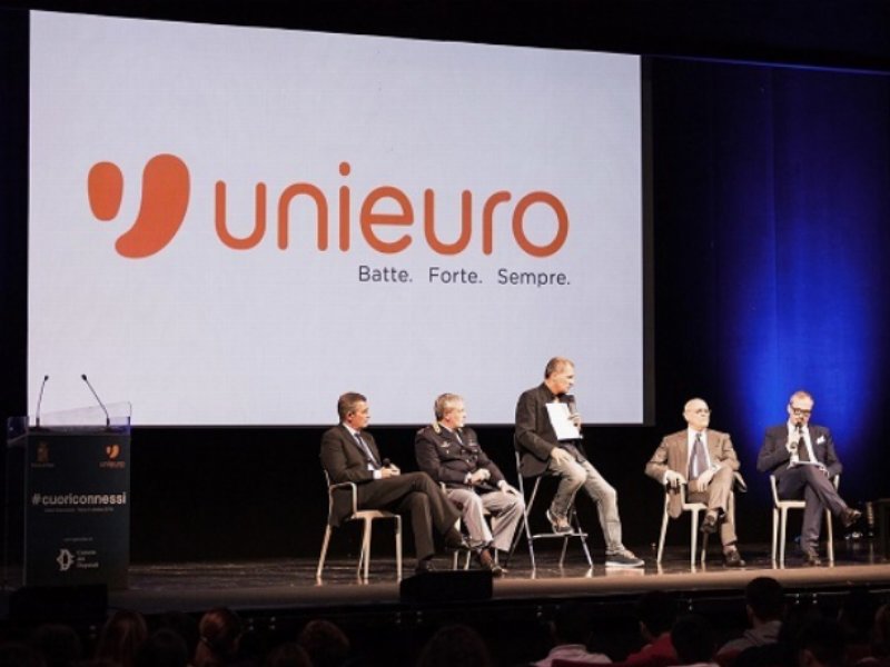 Unieuro consolida il proprio impegno contro il cyberbullismo