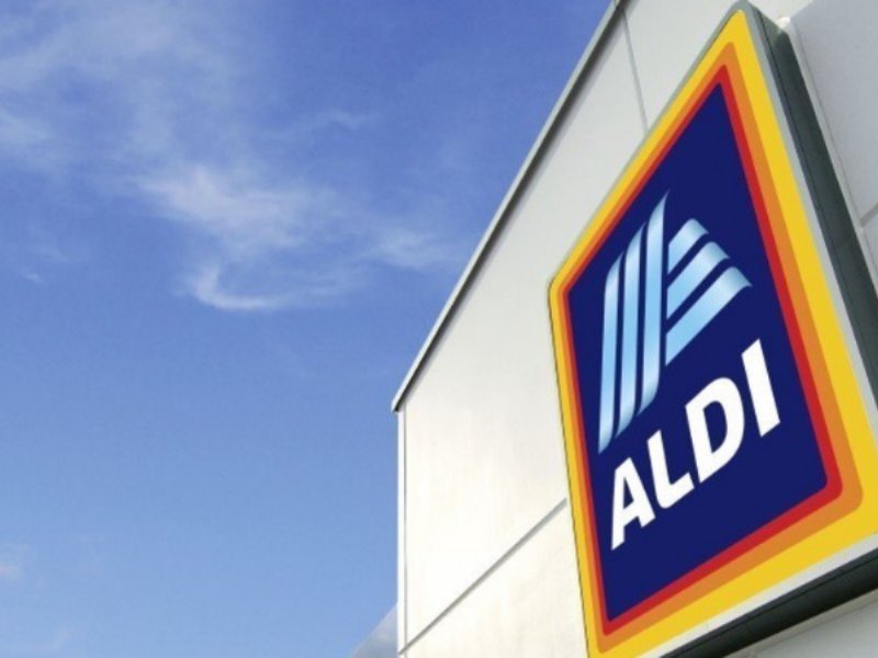 Tris di aperture per Aldi