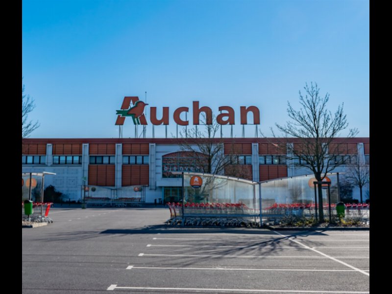 Auchan retail France taglia 517 posti di lavoro