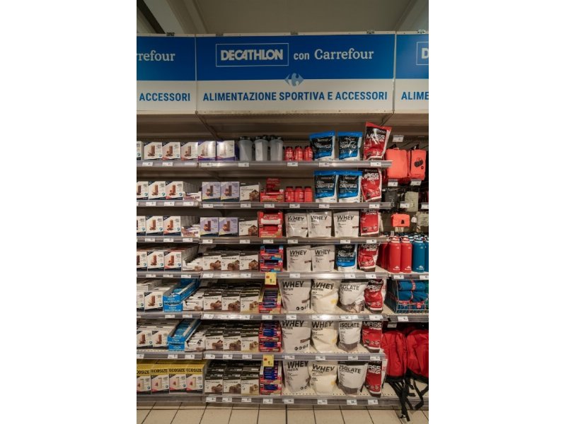 Carrefour e Decathlon: al via la prima partnership in Italia