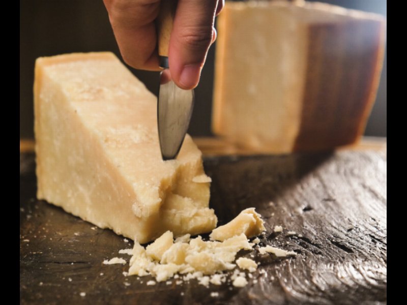 Consorzio Caseifici Carpi incassa 10 milioni per l'acquisto di Padano e Reggiano