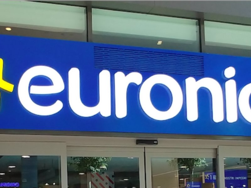 Euronics dona 100.000 euro al San Raffaele di Milano e allo Spallanzani di Roma