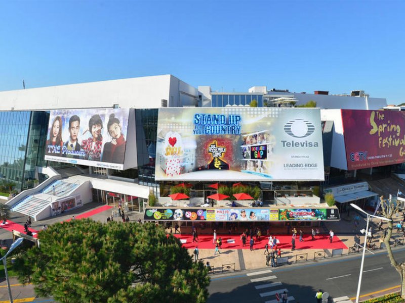 Parigi entra in massima allerta e Mapic Cannes diventa digitale