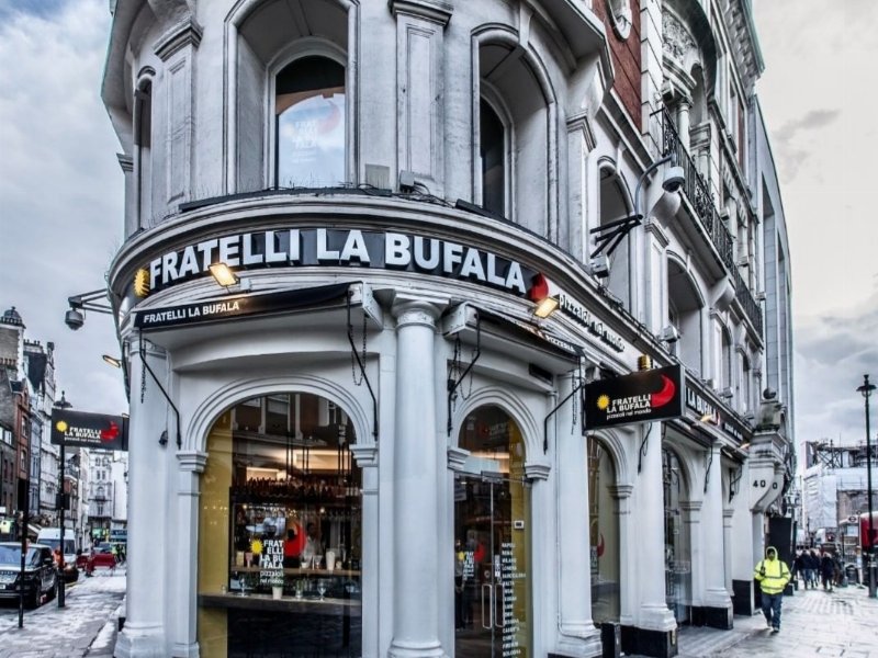 Fratelli la Bufala inaugura il suo quarto flagship store a Londra-Piccadilly