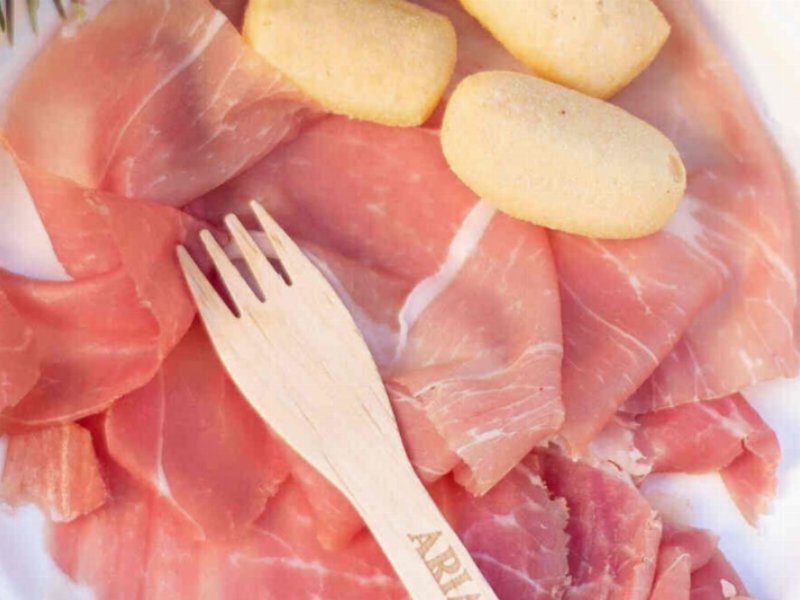 Il prosciutto di San Daniele lancia l'iniziativa per l'aperitivo a casa