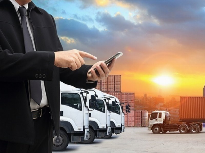 La logistica al tempo del Covid-19 tra nuovi modelli organizzativi e soluzioni digitali La logistica al tempo del Covid-19 tra nuovi modelli organizzativi e soluzioni digitali
