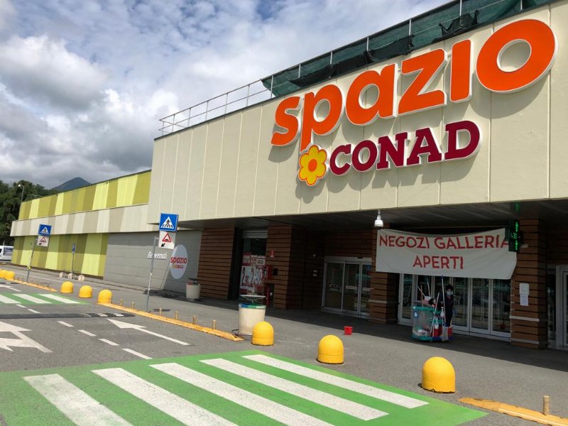 L’ex Auchan di Rivoli (TO) cambia insegna. Debutta il nuovo “Spazio Conad”