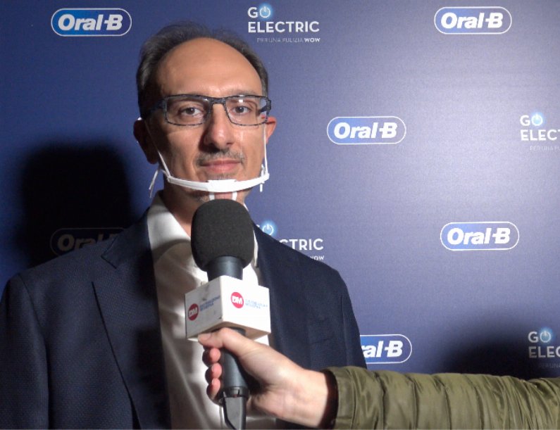 Oral-B presenta lo spazzolino elettrico iO™