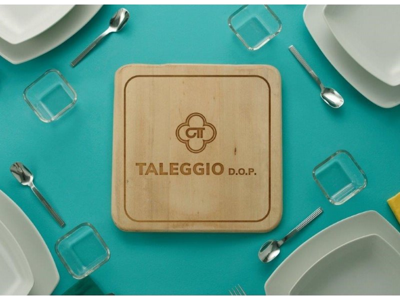 Taleggio dop torna on air e on line