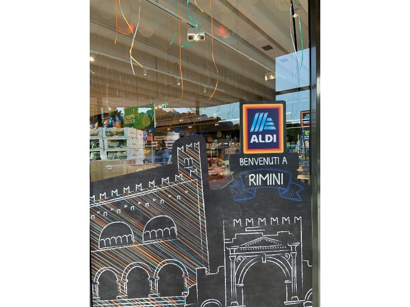  Aldi debutta a Rimini