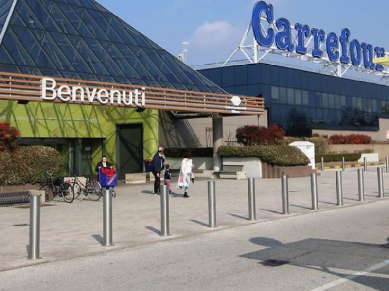 Carrefour cede l’ipermercato di Thiene a Tosano e Rabatel accelera sul franchising