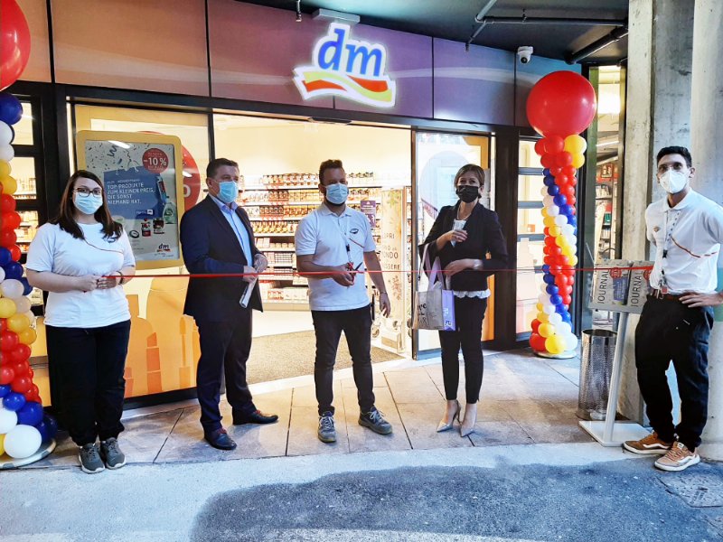 Dm inaugura il nuovo store