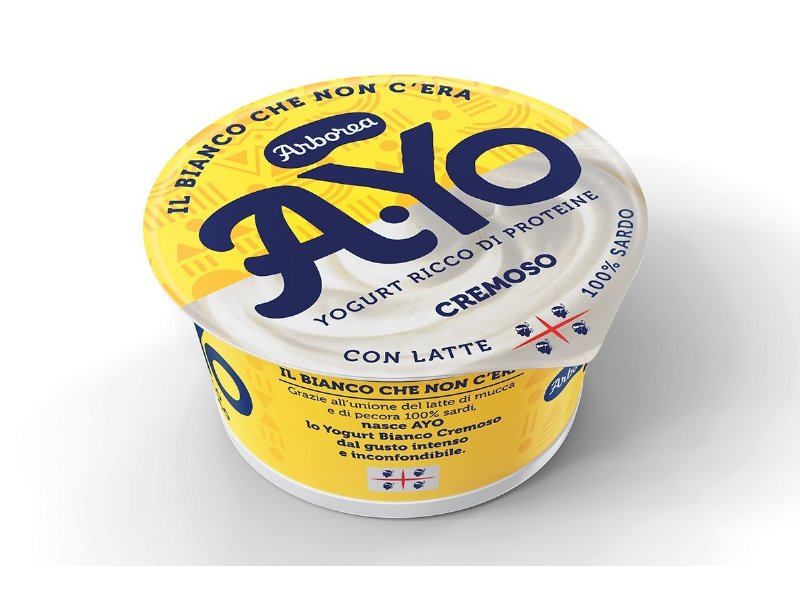 a-star-yo-la-gamma-di-yogurt-bianco-che-innova-la-categoria-e-piace-ai-white-lover