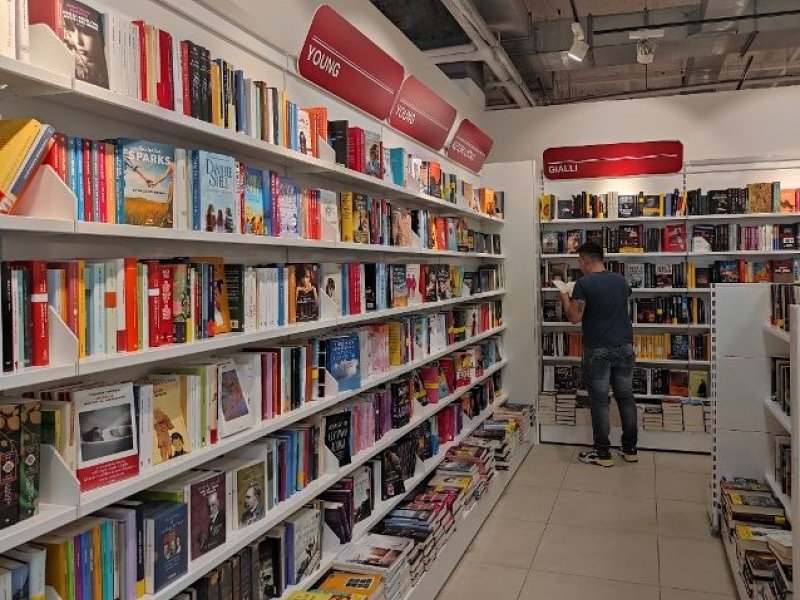 Mondadori bookstore apre a Catania in via D’Annunzio