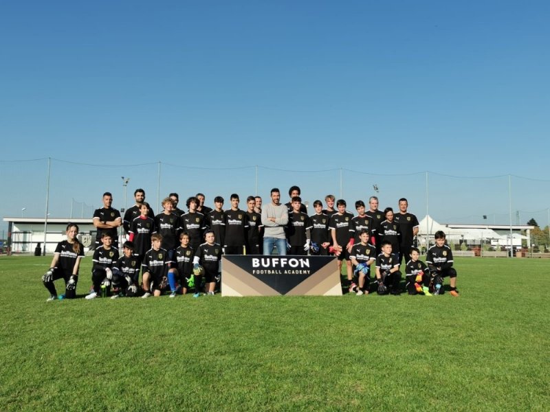 Pan Piuma scende in campo con la Buffon Football Academy