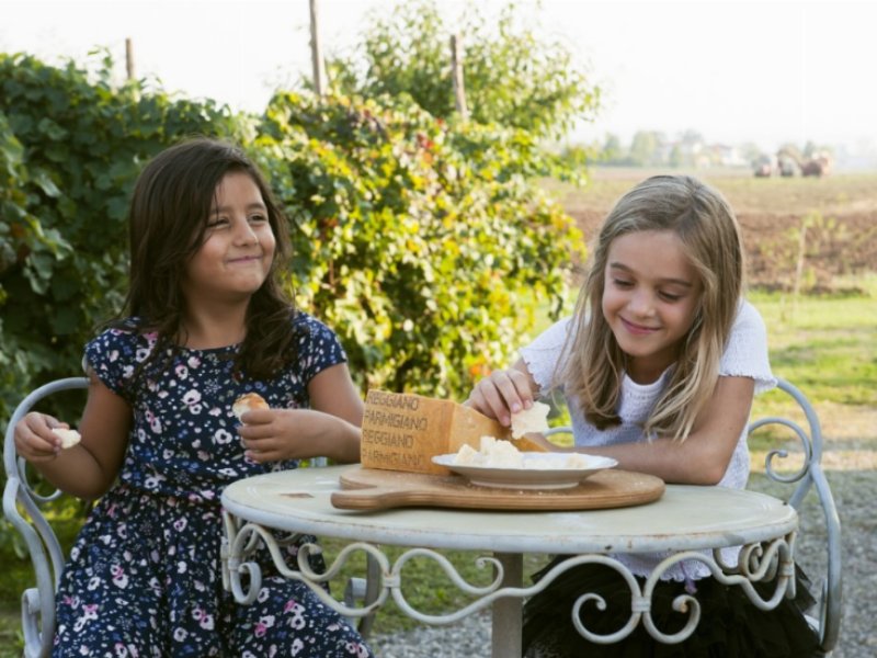 Parmigiano Reggiano lancia “Amo ciò che mangio 3.0”