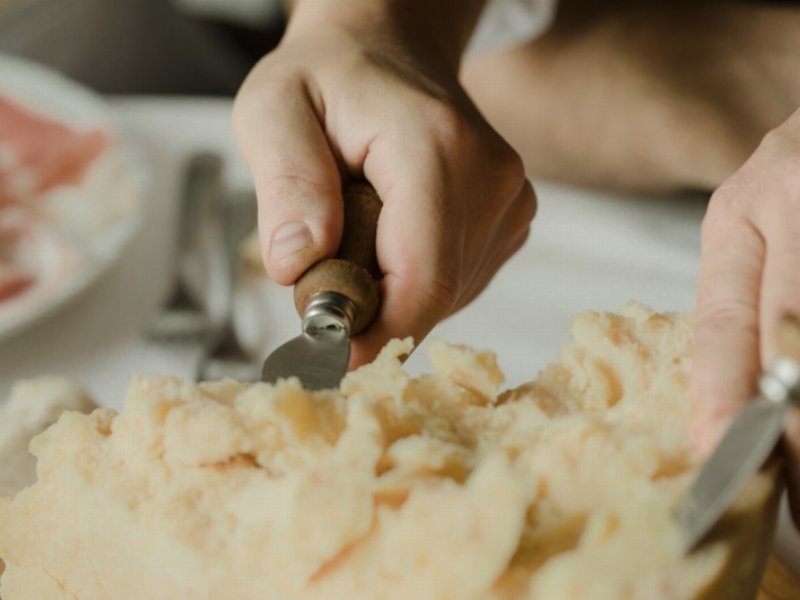 Parmigiano Reggiano partner del Festival del Cinema Italiano 2021