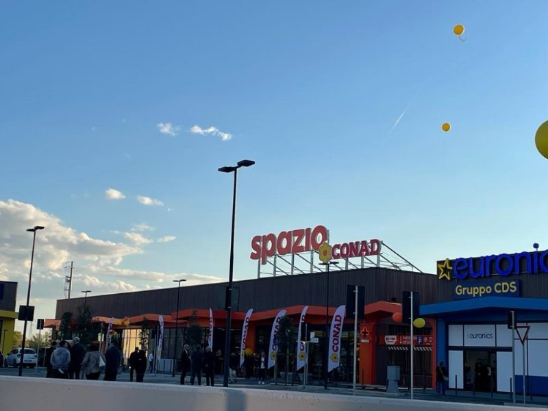 Spazio Conad apre a Cecina (Li)