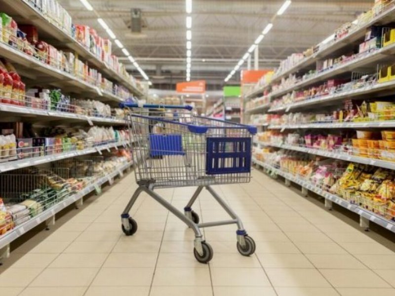 Ad agosto -3,5% delle vendite di alimentari rispetto a un anno fa. Ma prezzi +6,8%