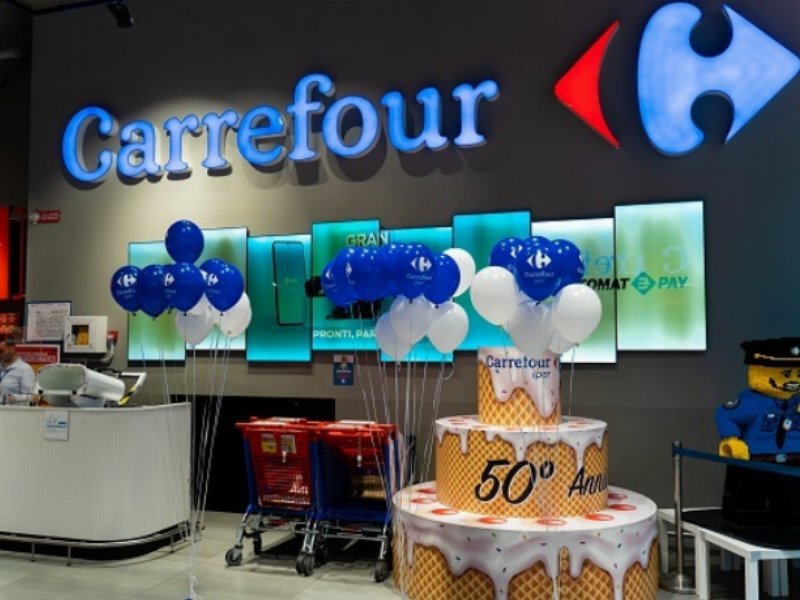 Carrefour rilancia gli ipermercati con il progetto Maxi