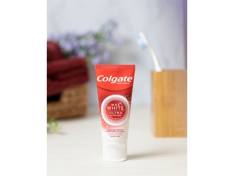 Colgate max white ultra: il nuovo rivoluzionario dentifricio sbiancante in 3 giorni