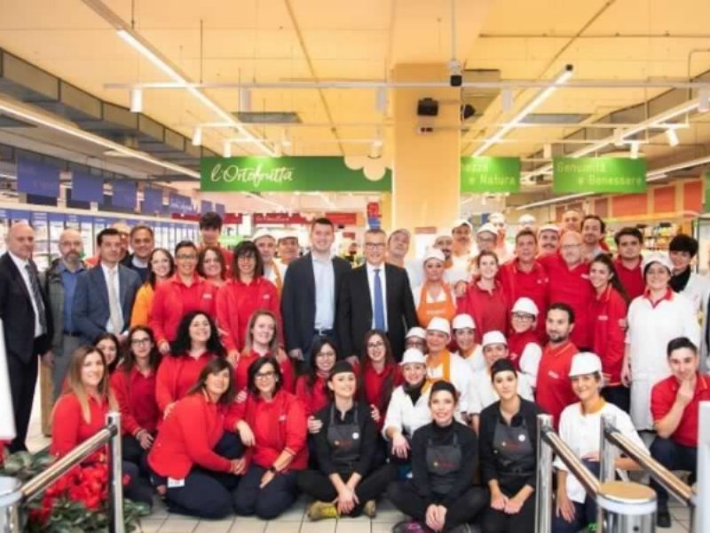 Conad di Gallicano (Lu): continua la collaborazione con la Misericordia e l’Amministrazione Comunale