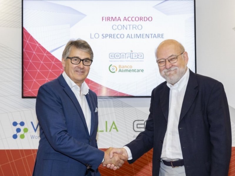 Confida e Fondazione banco alimentare: la distribuzione automatica diventa solidale