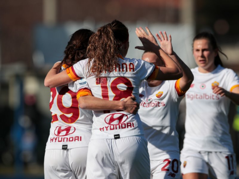 Decò al fianco di AS Roma femminile per la Giornata della Donna